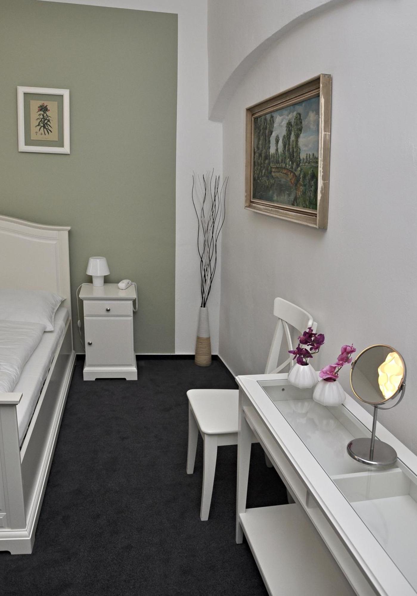 Pension Pod Vezi Kolín Extérieur photo