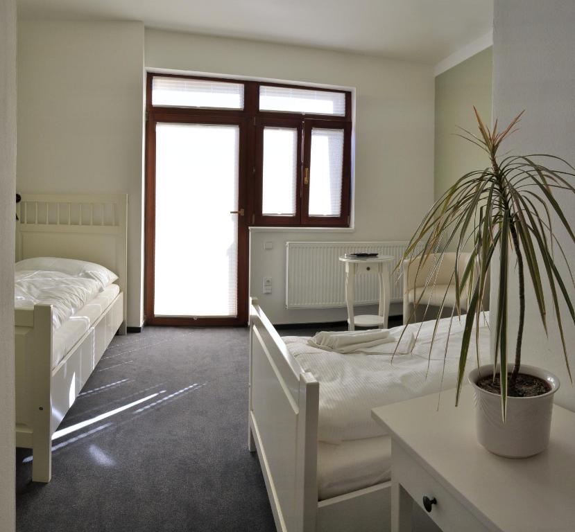Pension Pod Vezi Kolín Chambre photo