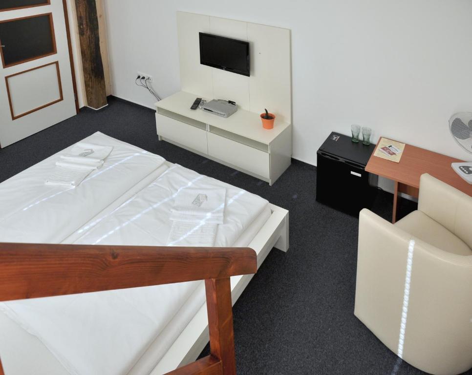 Pension Pod Vezi Kolín Chambre photo