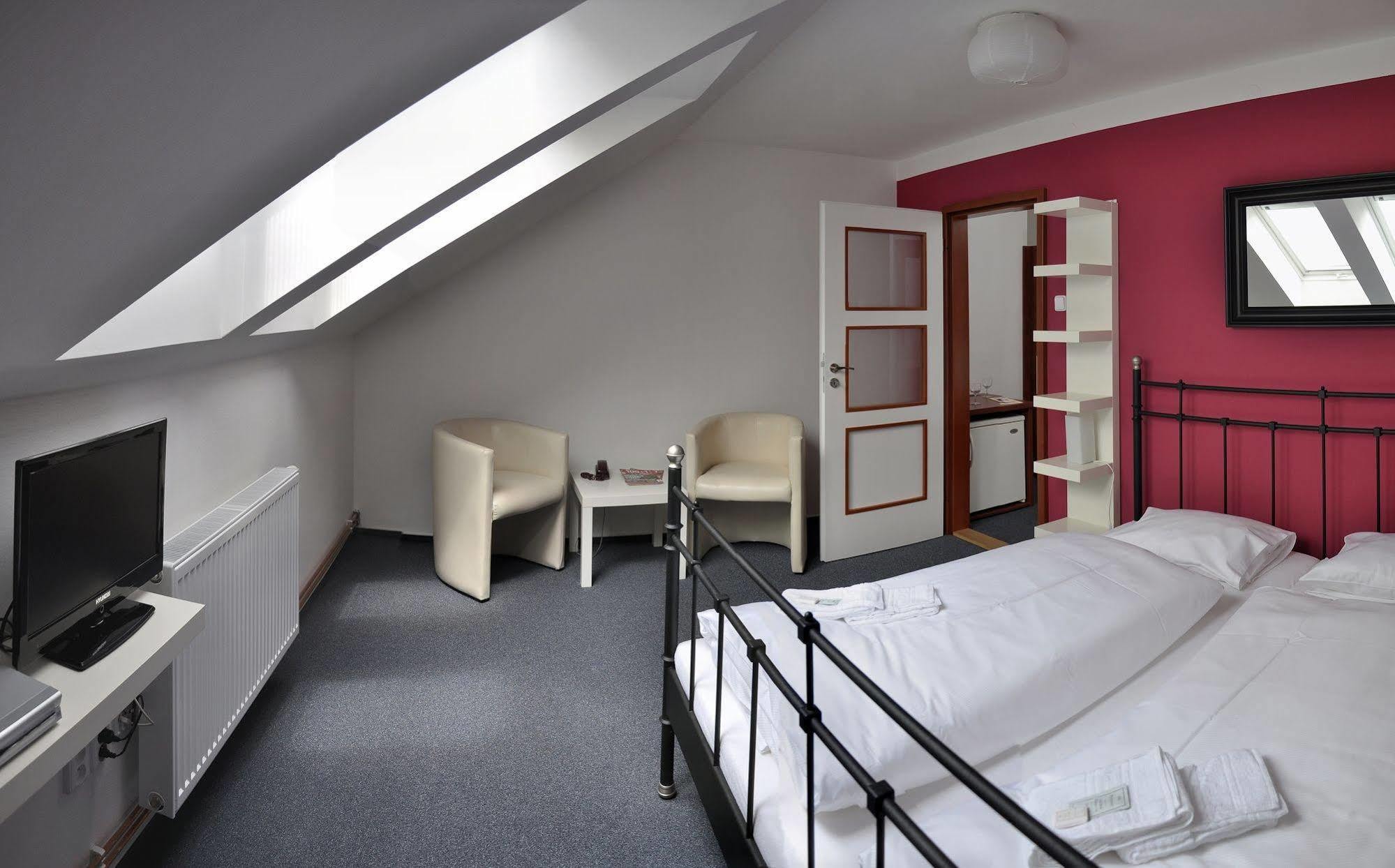 Pension Pod Vezi Kolín Extérieur photo
