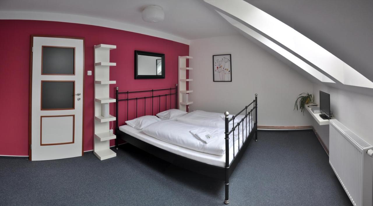 Pension Pod Vezi Kolín Extérieur photo